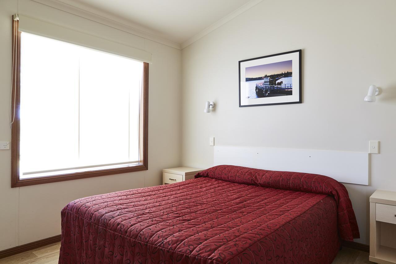 Nrma Victor Harbor Beachfront Holiday Park Экстерьер фото